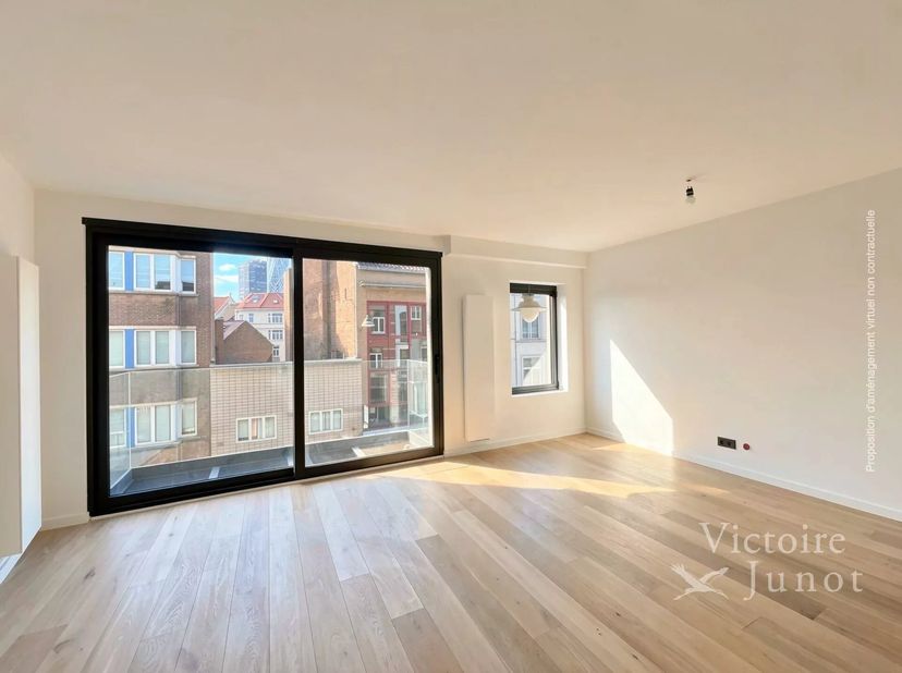 Appartement te koop in ,
                    1180 Ukkel