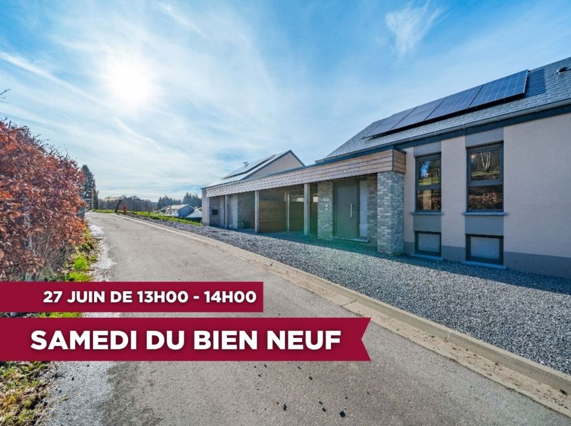 ERA B-LUX presenteert u dit recente huis met 4 gevels (2023), met aangrenzende carport, gelegen in een rustige doodlopende straat in Graide (gemeente