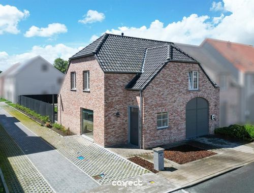                                         Woning te koop in Eernegem, € 389.000
