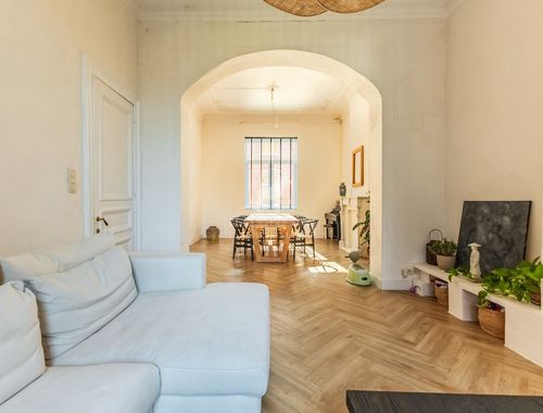                                         Woning te koop in Marchienne-au-Pont, € 229.999
