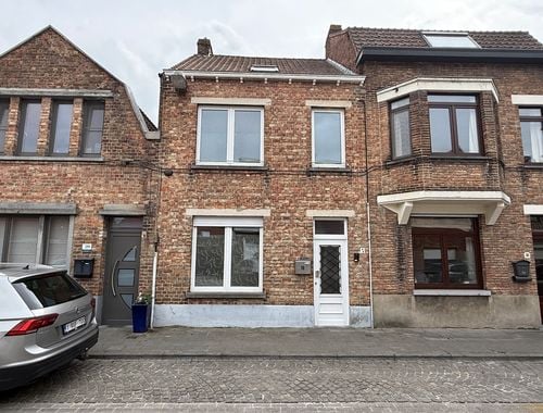                                         Maison à louer à Brugge, € 900
