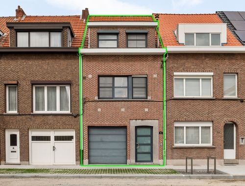                                         Woning te koop in Merksem, € 375.000
