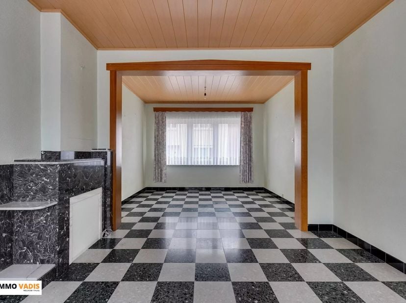 Rustig en landelijk gelegen in de Sint-Antoniusstraat 2A te 3770 Valmeer (Riemst), bevindt zich deze zeer goed onderhouden halfopen bebouwing met tal