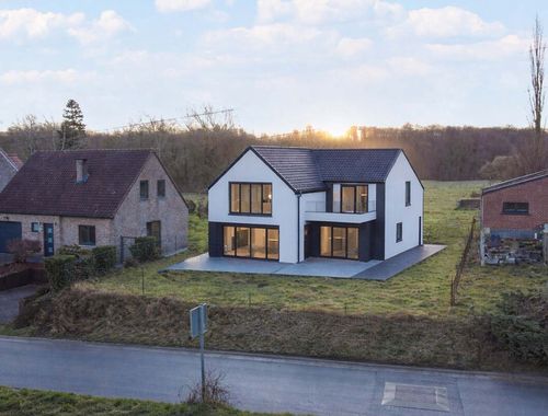                                        Grond te koop in Sart-Eustache, € 125.000
