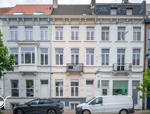                                         Maison de ville à vendre à Gent, € 895.000
