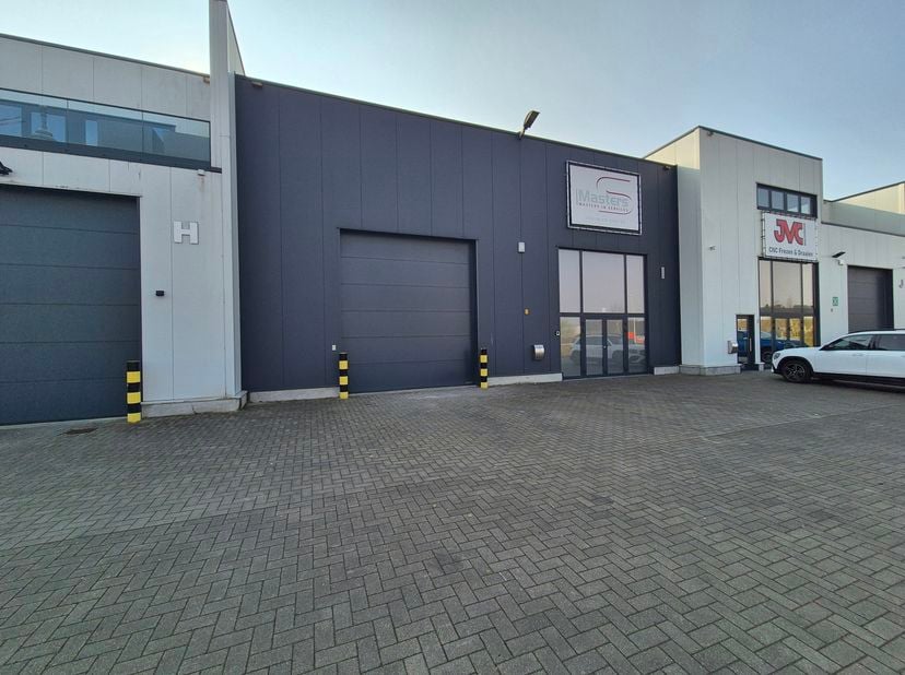Bien professionnel à louer
                    à 3740 Bilzen