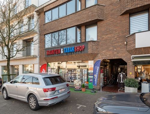                                         Handelspand met woonst te koop in Oud-Turnhout, € 390.000
