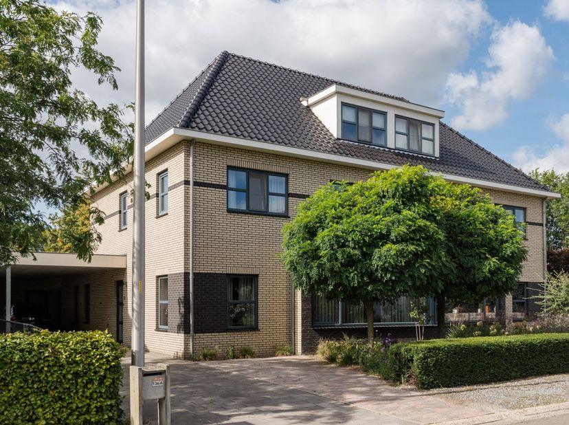 Huis te koop in Erkstraat 136a,
                    3930 Hamont