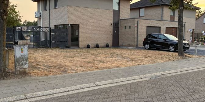 Huis te koop in Achter het Kerkhof, 3680 Neeroeteren