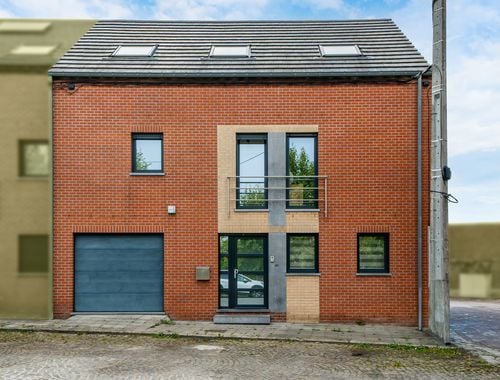                                         Appartementsgebouw te koop in Gilly, € 339.900
