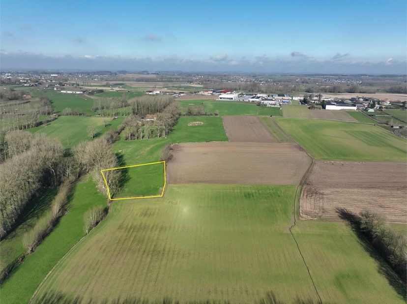 Terrain à vendre
                    à 9550 Herzele