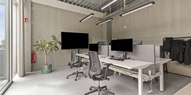 Bedrijfsvastgoed te huur in Decauvillestraat 24, 8510 Marke