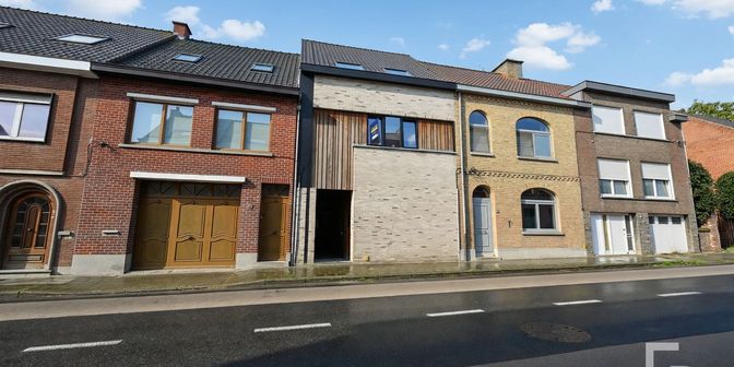 Appartement te huur in Diksmuidseweg 19 bus A, 8900 Ieper