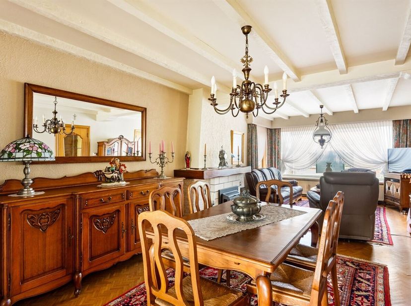 Maison à rénover avec potentiel et jardin orienté sud<br />
Cette maison est située à Leest (Mechelen), dans un quartier calme et bien desservi par le