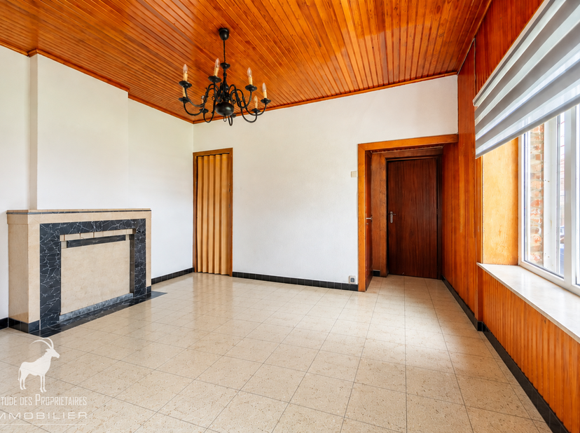Maison à vendre à ,
                    7130 Bray