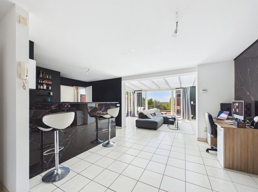 Appartement te koop in Chaussée du Risquons-Tout 401 bus 1,
                    7700 Moeskroen