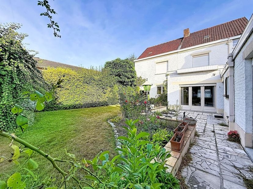 Huis te koop in ,
                    7730 Estaimpuis