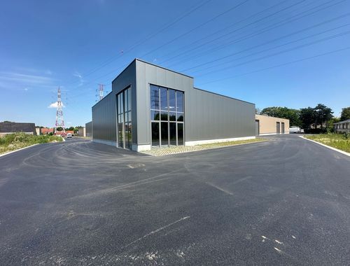                                         Bâtiment d’entreprise à louer à Wevelgem, € 1.590

