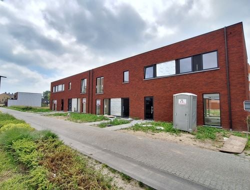                                         Maison jumelée à vendre à Ieper, € 332.750

