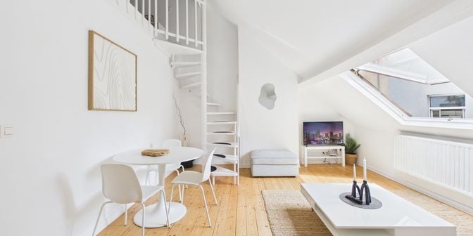 Appartement te huur in Rue Franz Merjay 64, 1050 Elsene
