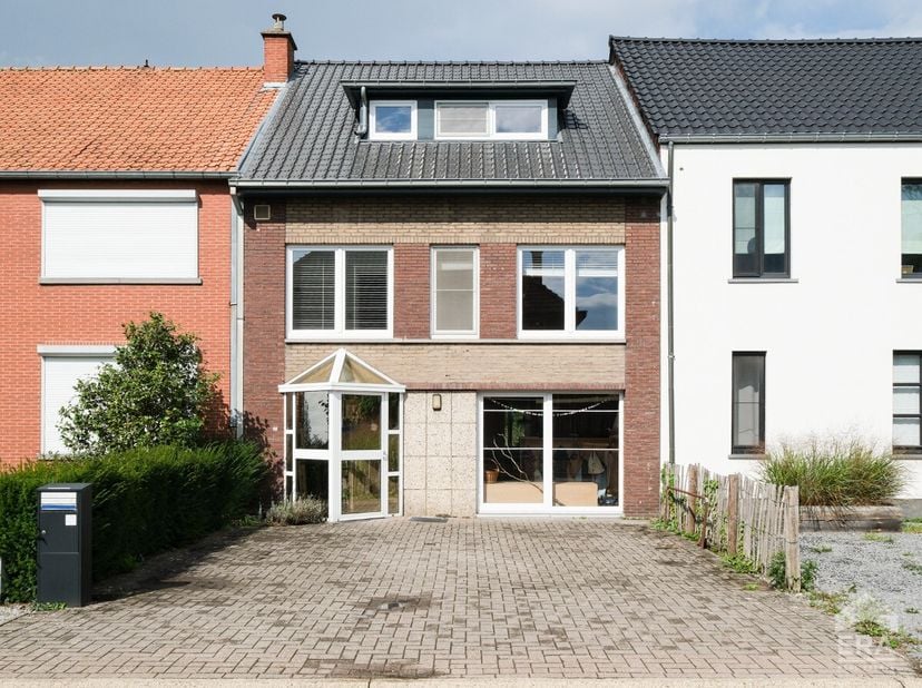 Huis te koop in Luchtvaartstraat 26,
                    3500 Hasselt