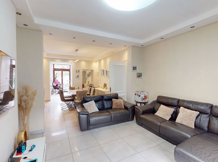 Huis te koop
                    in 4100 Seraing