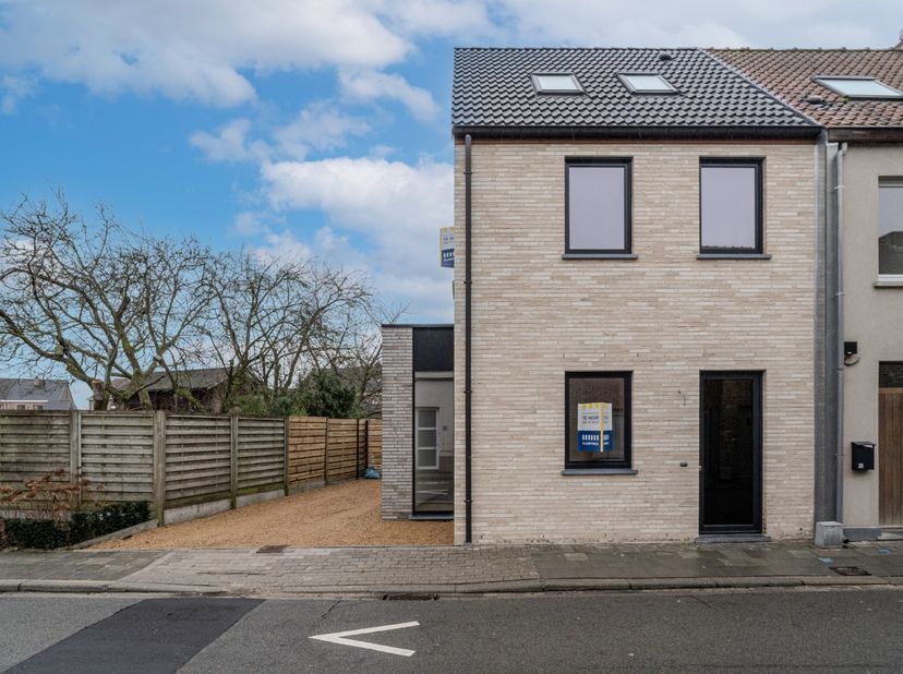 Huis te huur in Tjollensstraat 31,
                    8790 Waregem