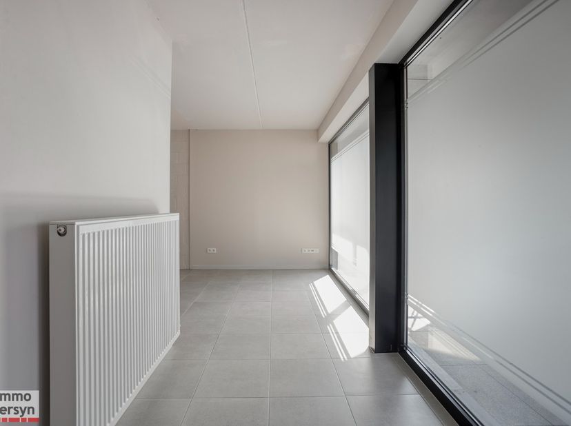 Bien professionnel à vendre
                    à 3390 Tielt