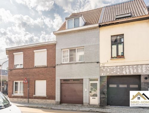                                         Bel-étage à vendre à Gent, € 299.000
