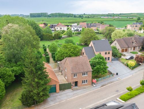                                         Maison à vendre à Sint-Truiden, € 350.000
