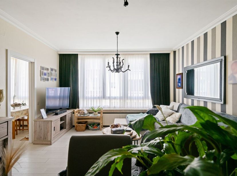 Appartement met 2 slaapkamers en terras in het centrum van Herentals<br />
Dit verzorgde appartement bevindt zich op de eerste verdieping van een klei