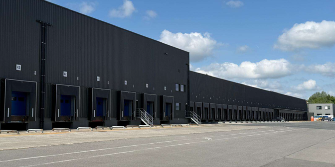Bien professionnel à louer à Rue de l'industrie 21, 1400 Nivelles