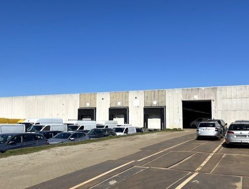                                         Bâtiment d’entreprise à louer à Sint-Niklaas, € 21.052,50
