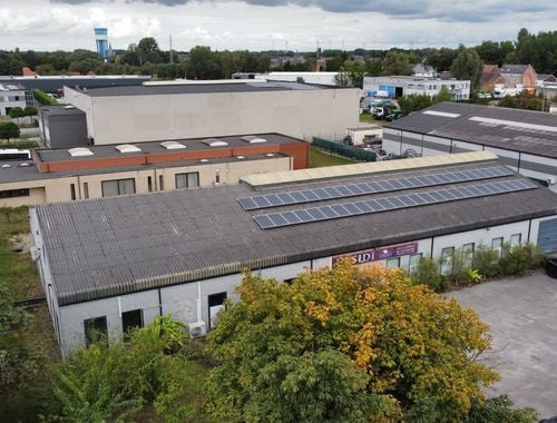                                         Entrepôt avec habitation à vendre à Lebbeke, € 750.000
