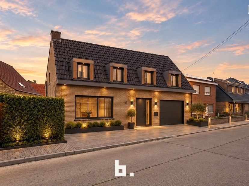 Huis te koop in Revinzestraat 125,
                    8820 Torhout
