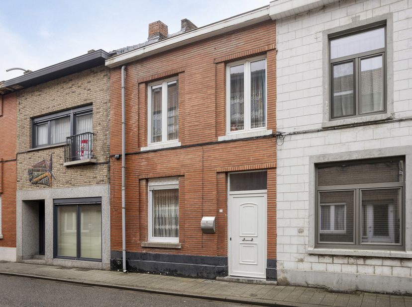 Huis te koop in Oude Leuvensestraat 98,
                    3300 Tienen