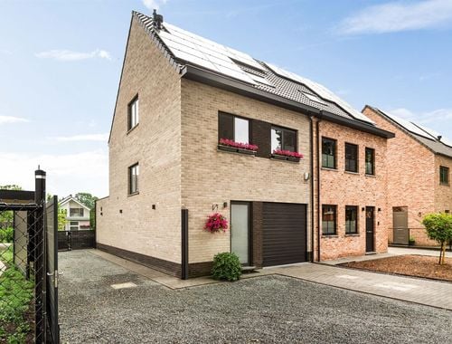                                         Eengezinswoning te koop in Zoersel, € 609.000
