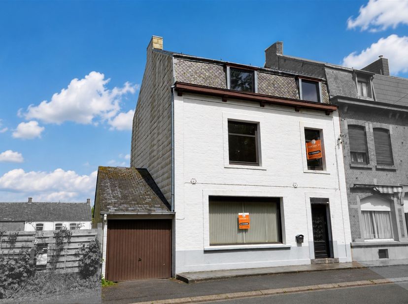 Maison à vendre à Rue de la Station 3,
                    6590 Momignies