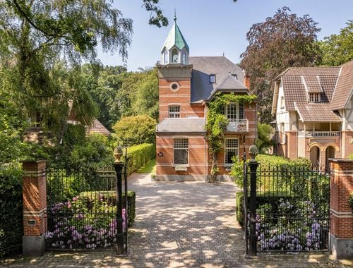                             Uitzonderlijke woning te koop in Kapellen
