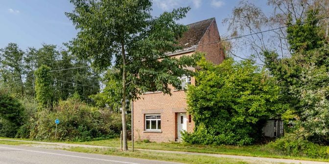 Huis te koop in Dr.-Van de Perrestraat 338, 2440 Geel