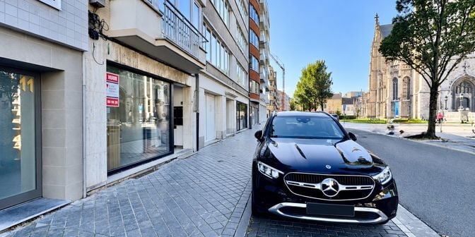Bedrijfsvastgoed te koop in Sint-Petrus- en -Paulusplein 9, 8400 Oostende