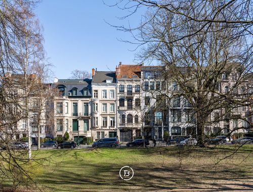                                         Maison de ville à vendre à Ixelles, € 3.485.000
