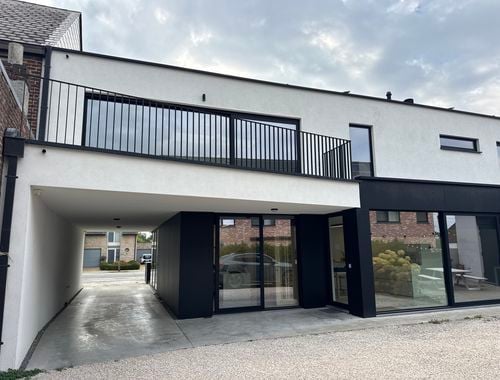                                         Appartement te huur in Lede, € 725
