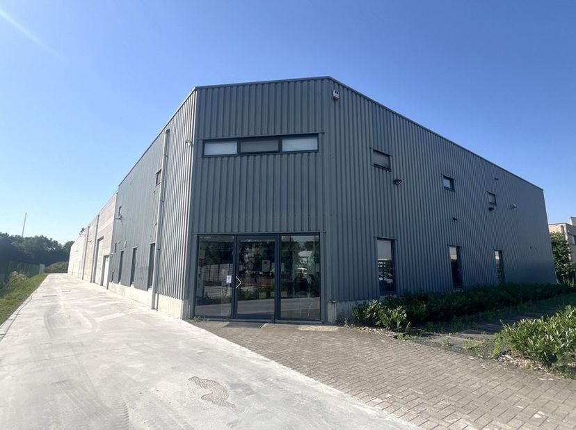 Bien professionnel à louer à Brandstraat 6,
                    9160 Lokeren