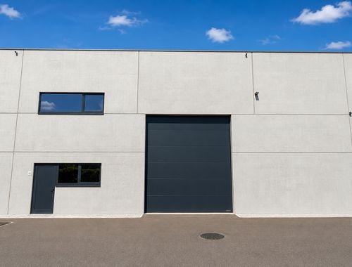                                         Entrepôt avec bureau à vendre à Eeklo, € 357.500
