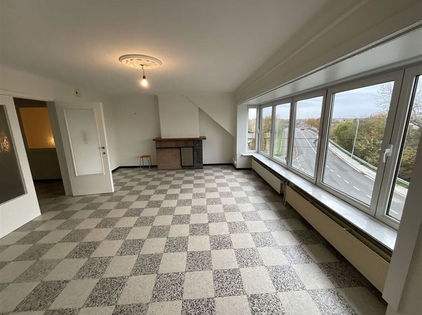 Appartement à louer
                    à 8930 Lauwe