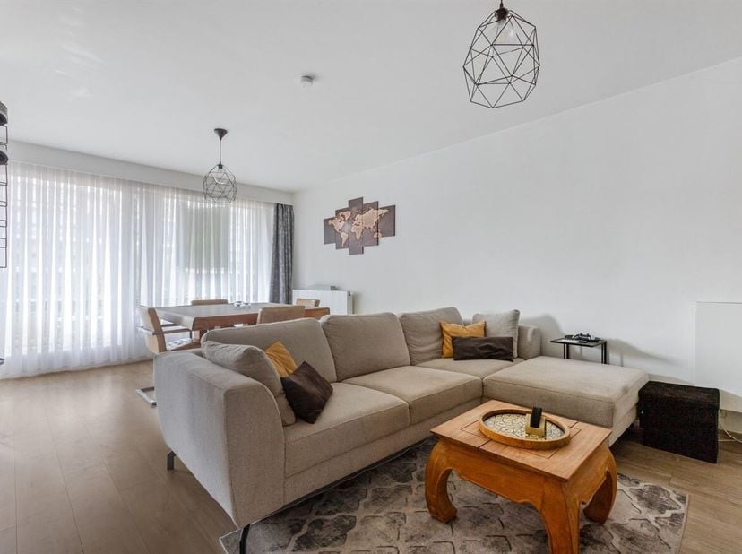 Instapklaar appartement op een uitstekende locatie in Hasselt<br />
Dit appartement bevindt zich op een boogscheut van het bruisende centrum van Hasse
