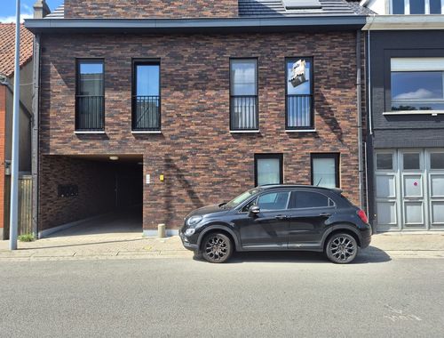                                         Appartement te huur in Wetteren, € 795
