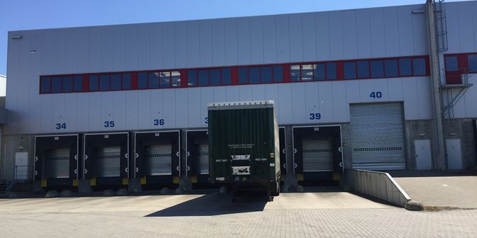 Bedrijfsvastgoed te huur in Geleenlaan 12, 3600 Genk