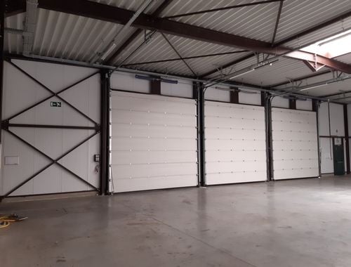                                         Bedrijfsgebouw te huur in Sint-Truiden, € 1.915
